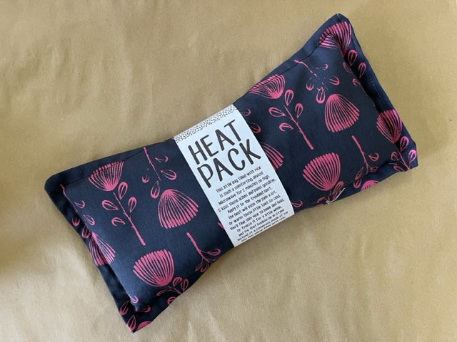 Stowe & So Heat Pack - Pin Cushion Protea in Pink on Navy